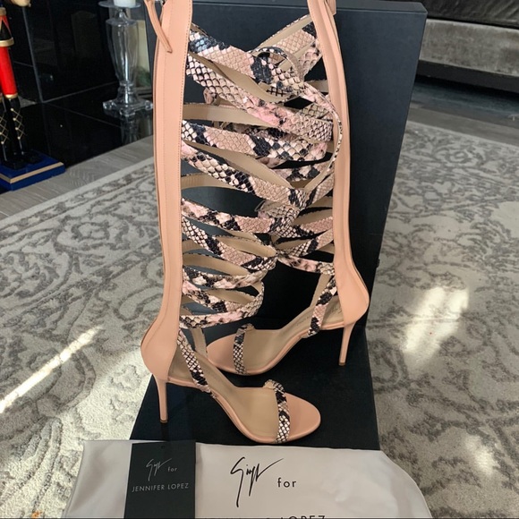 Sandals - Picture 3 of 5